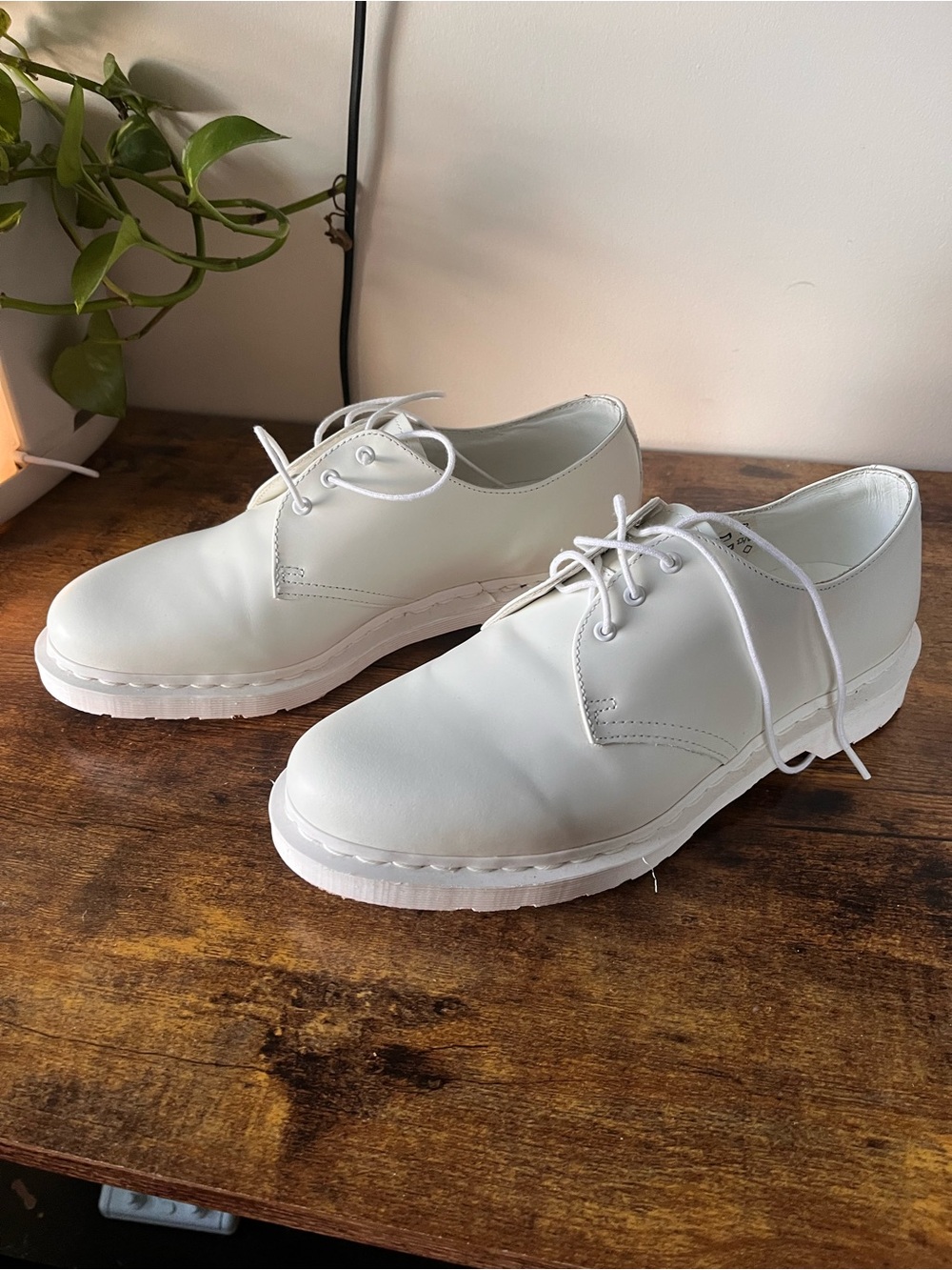 Dr. Martens 1461 Mono White Leather Oxfords Men’s 10